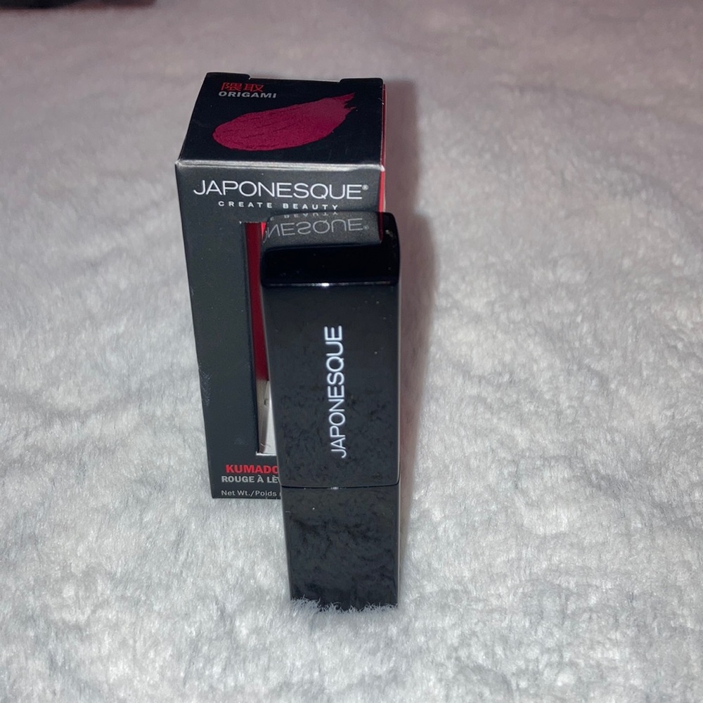 Japonesque lipstick